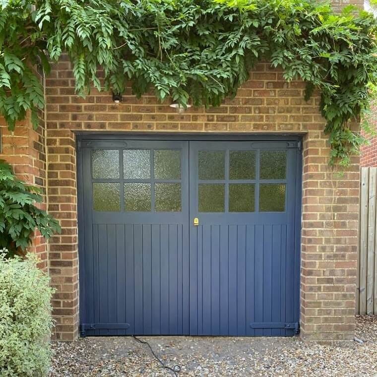 Carriage House Style Garage Door - Craftsman Double 8-Pane Window Grid